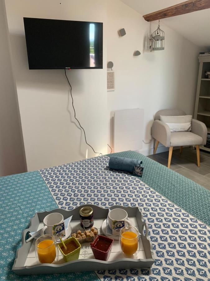 Un Soir Sous Les Etoiles Bed & Breakfast Châteauneuf-de-Gadagne Dış mekan fotoğraf